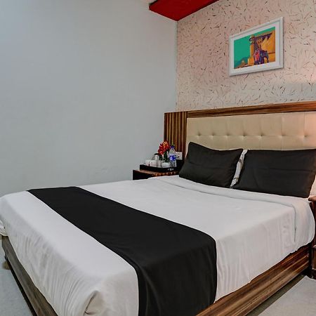 Oyo Hotel Blue Sapphire Residency Near Chhatrapati Shivaji International Airport Mumbai Dış mekan fotoğraf