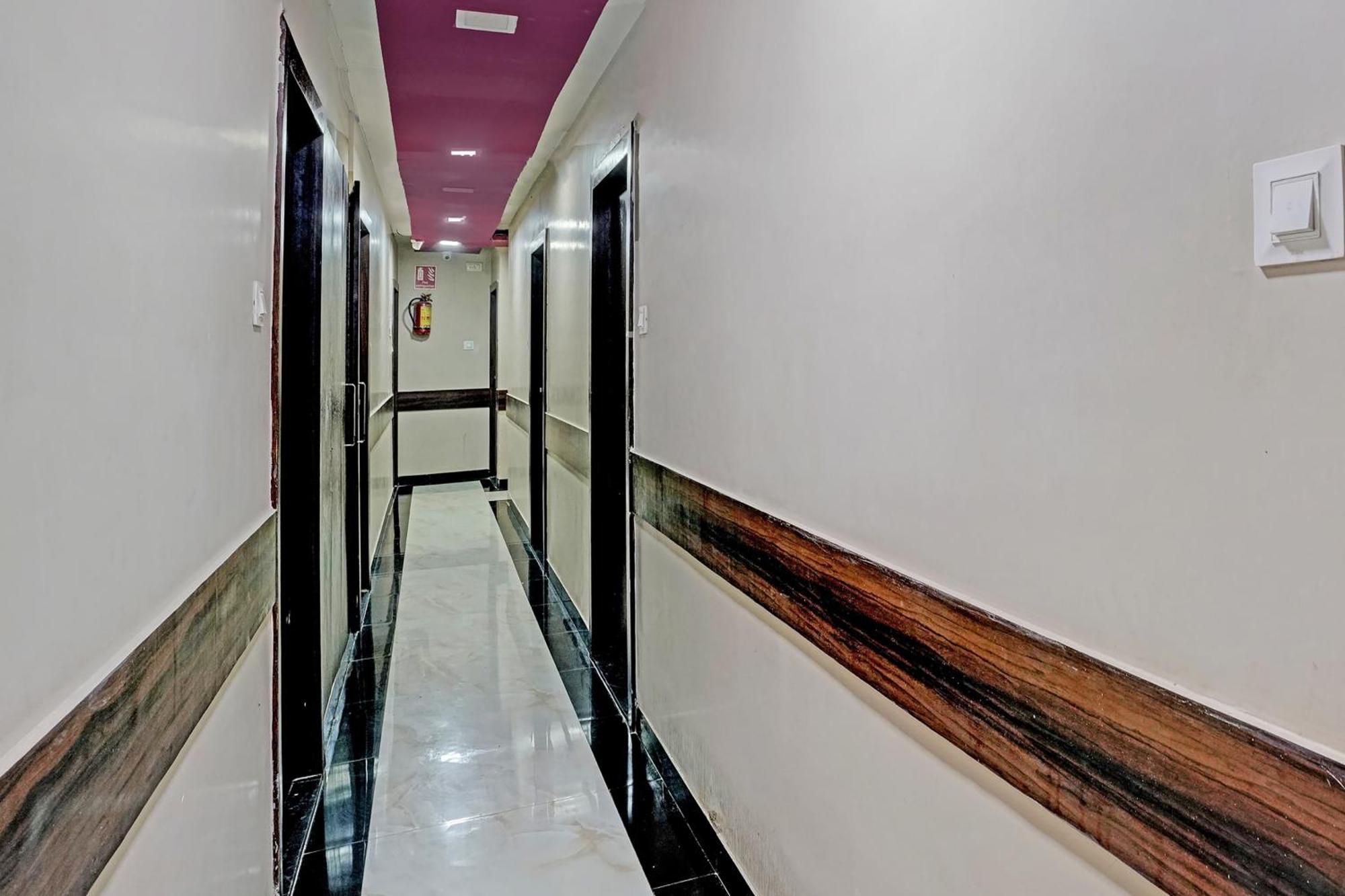 Oyo Hotel Blue Sapphire Residency Near Chhatrapati Shivaji International Airport Mumbai Dış mekan fotoğraf
