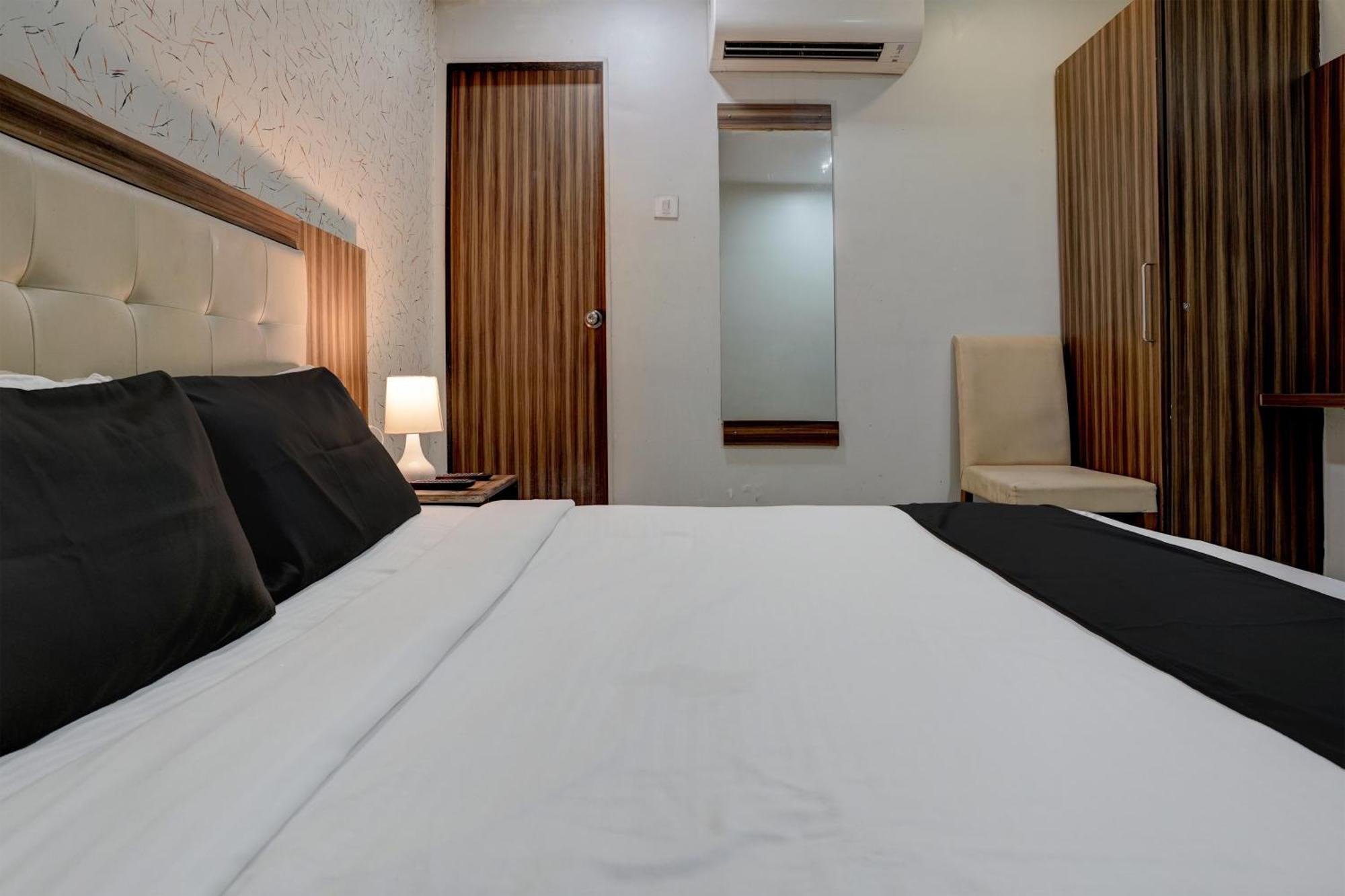 Oyo Hotel Blue Sapphire Residency Near Chhatrapati Shivaji International Airport Mumbai Dış mekan fotoğraf