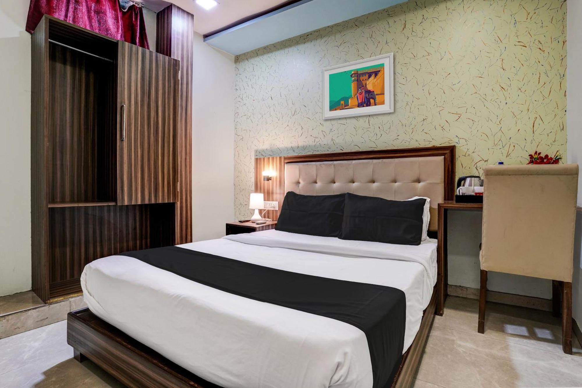 Oyo Hotel Blue Sapphire Residency Near Chhatrapati Shivaji International Airport Mumbai Dış mekan fotoğraf